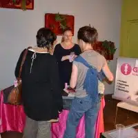 stand-gogirl1